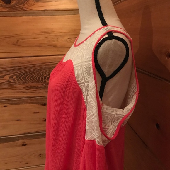 Coral Cold Shoulder Top with Cream Lace - Picture 5 of 5